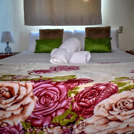 Hostal Palmas De Punta Cana F2 Buitenkant foto
