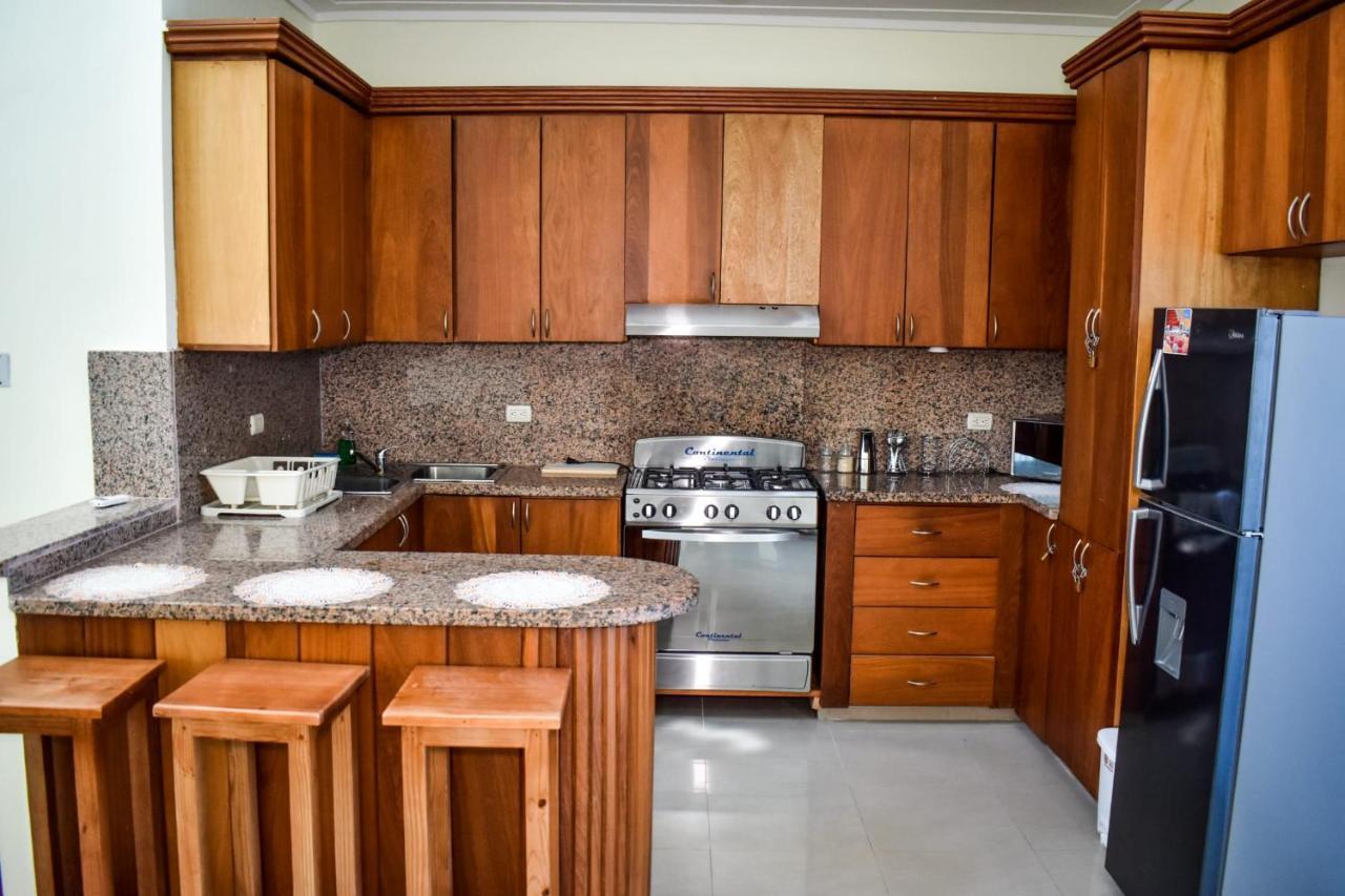 Hostal Palmas De Punta Cana F2 Buitenkant foto